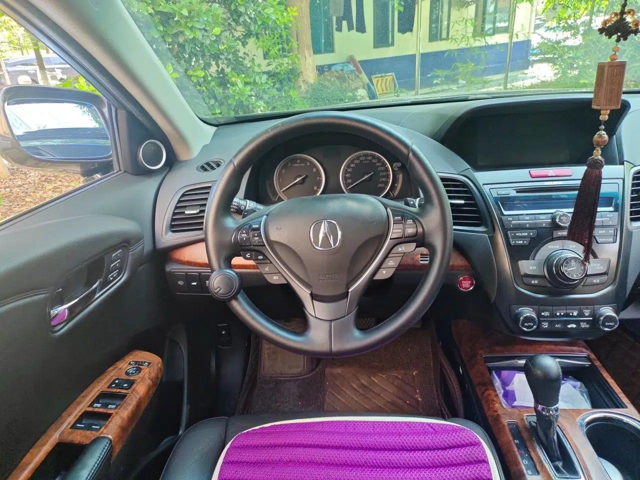 Acura RDX 2013 3.0L Two-Wheel Drive Elite Edition — миниатюра 10
