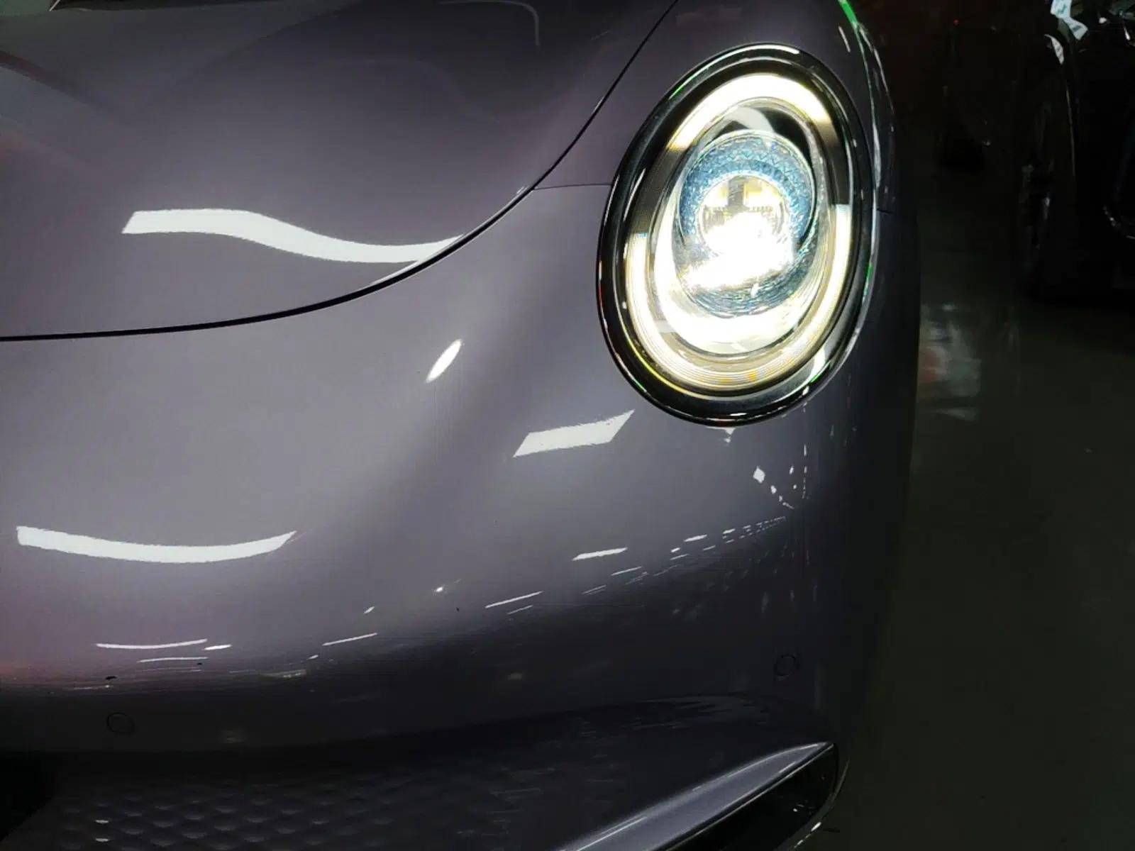 ORA Lightning Cat 2022 555 km Luxury Edition — миниатюра 8