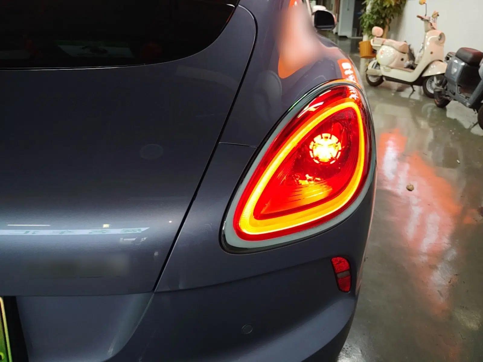 ORA Lightning Cat 2022 555 km Luxury Edition — миниатюра 9
