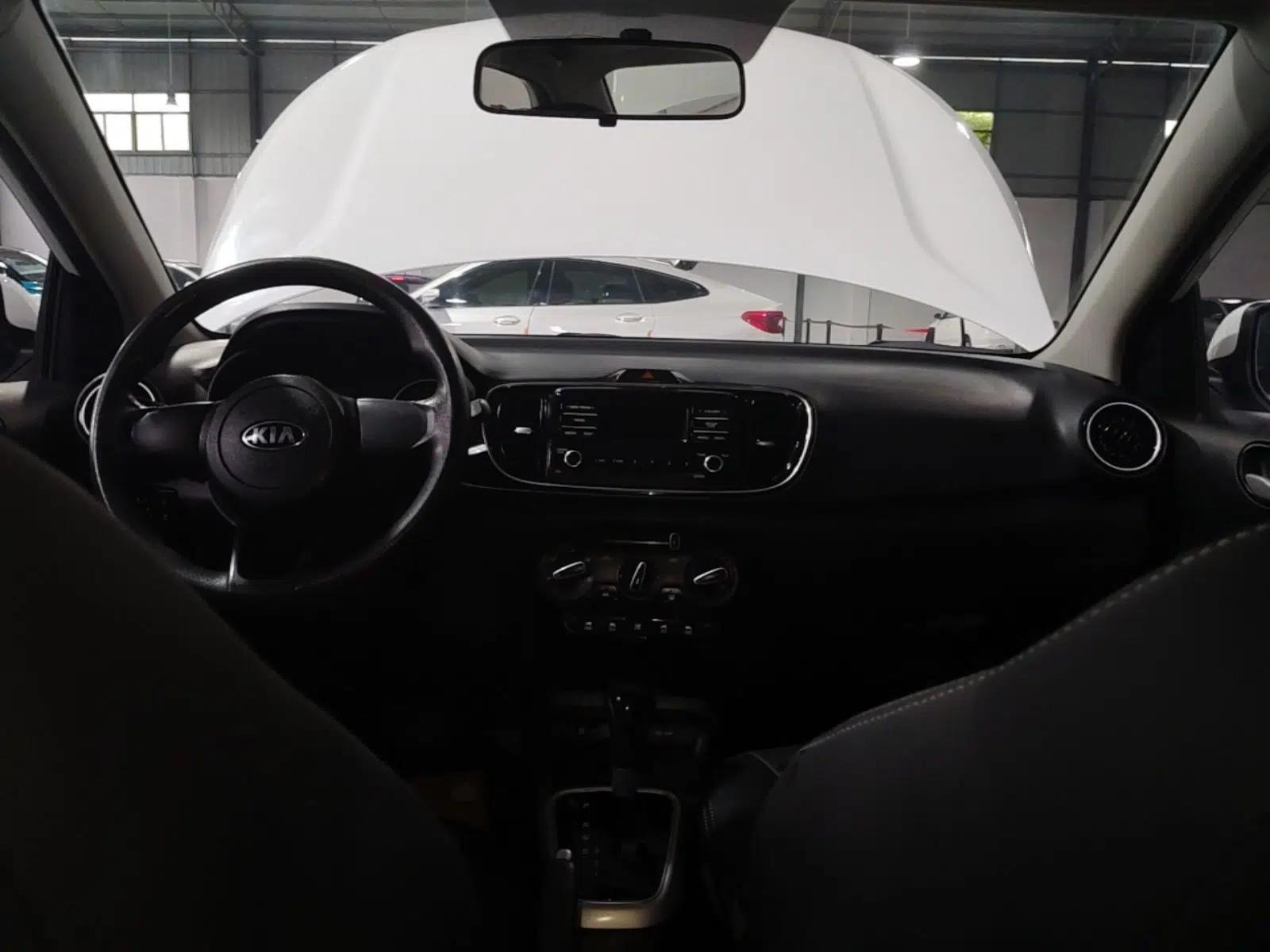 Kia Pegas 2020 1.4L Automatic Comfort Version with Sunroof — миниатюра 12