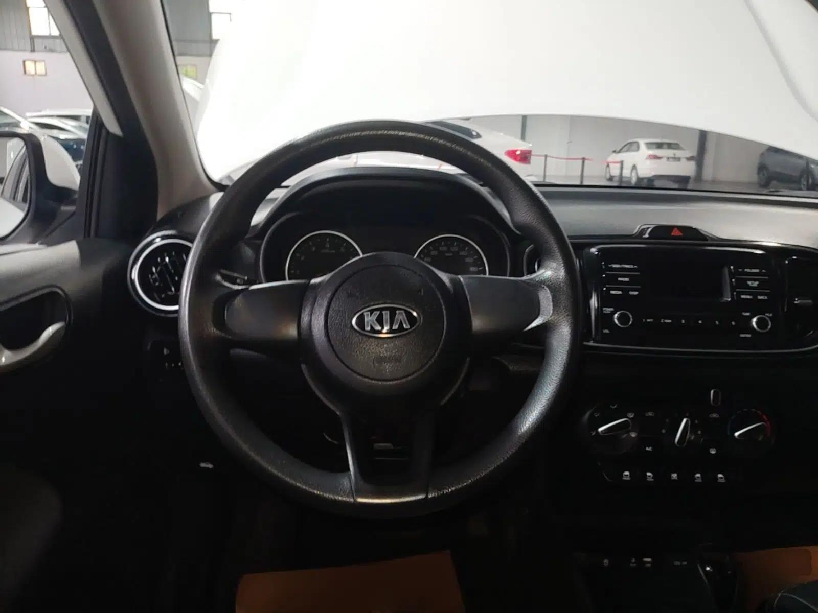 Kia Pegas 2020 1.4L Automatic Comfort Version with Sunroof — миниатюра 13