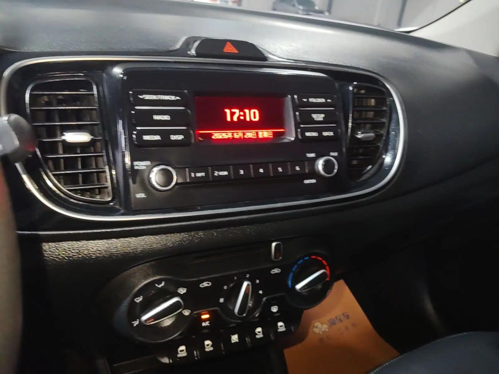 Kia Pegas 2020 1.4L Automatic Comfort Version with Sunroof — миниатюра 15