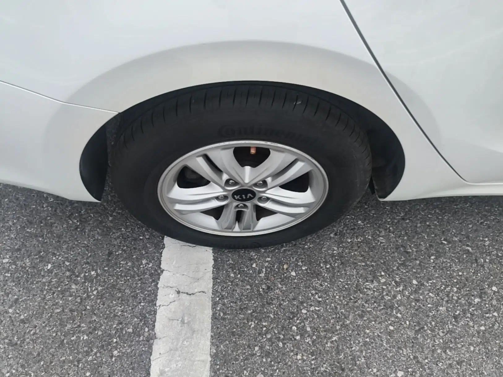Kia Forte 2018 1.6L Automatic Value-Connect Edition with Intelligent Connectivity — миниатюра 11