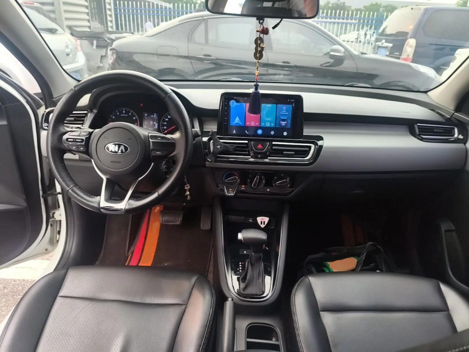 Kia Forte 2018 1.6L Automatic Value-Connect Edition with Intelligent Connectivity — миниатюра 12