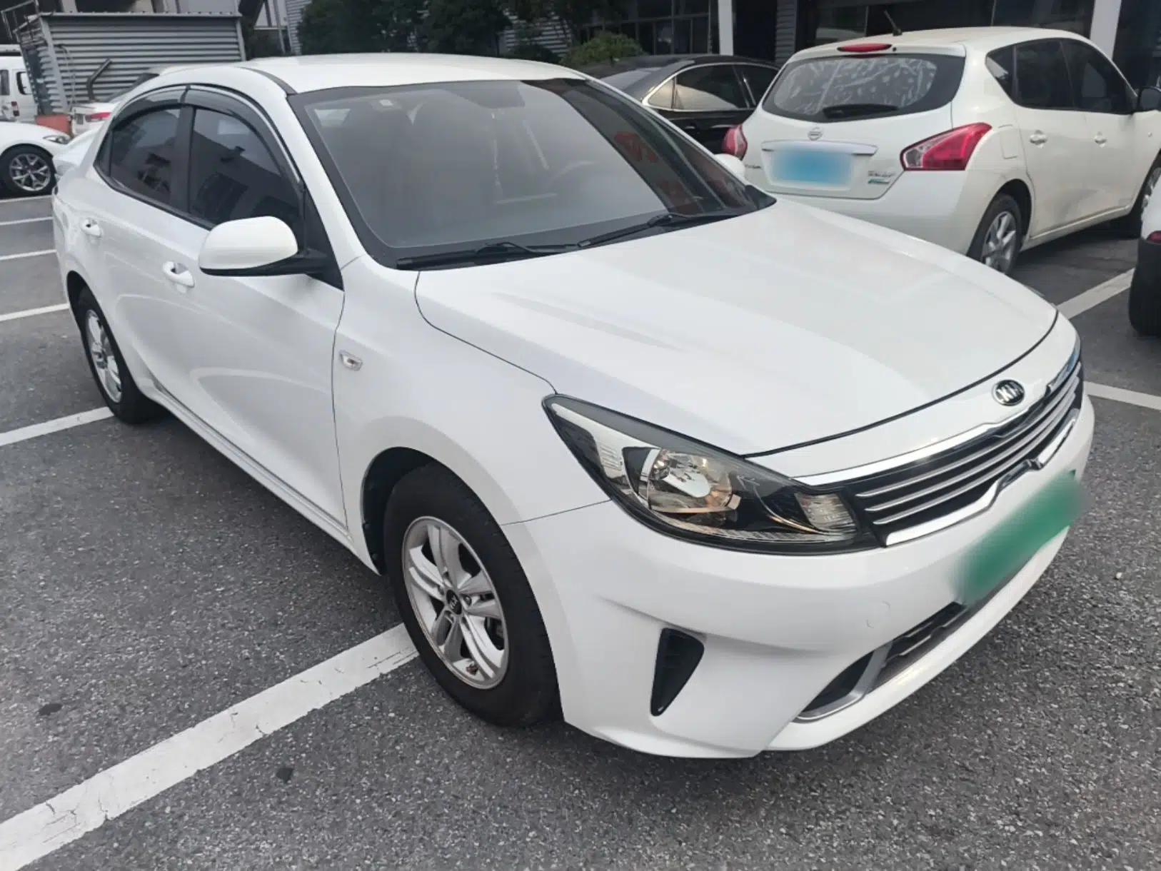 Kia Forte 2018 1.6L Automatic Value-Connect Edition with Intelligent Connectivity — миниатюра 3
