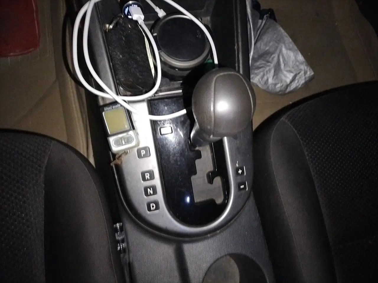 Kia Forte 2009 1.6L AT GL — миниатюра 14