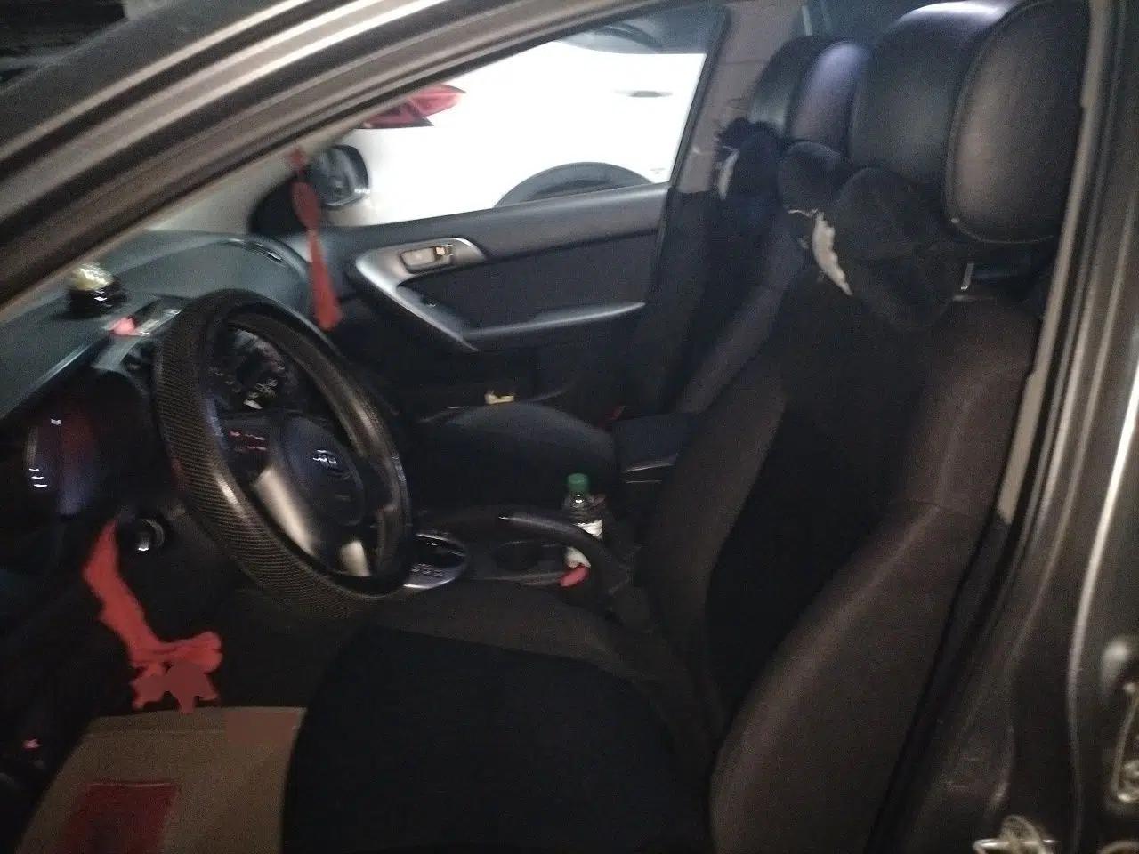 Kia Forte 2009 1.6L AT GL — миниатюра 15
