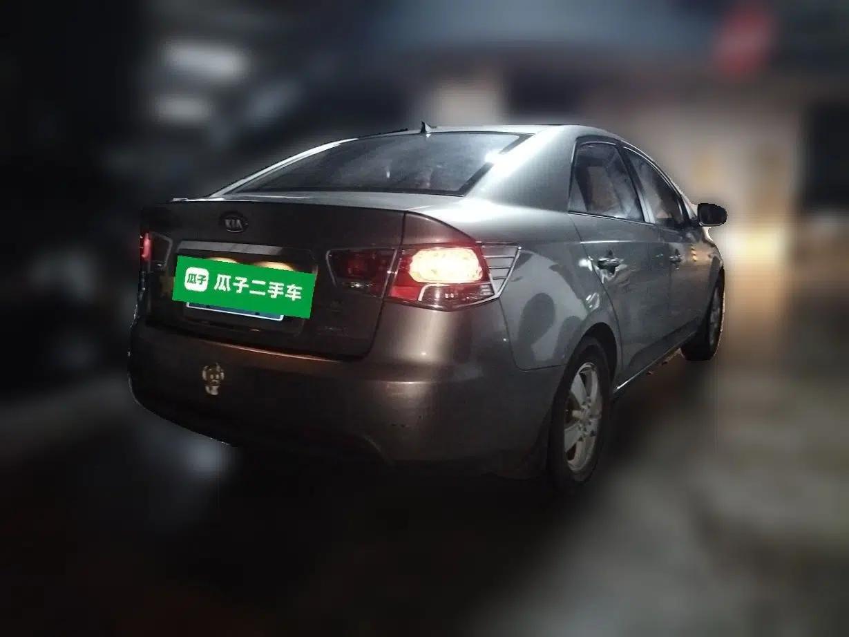 Kia Forte 2009 1.6L AT GL — миниатюра 6