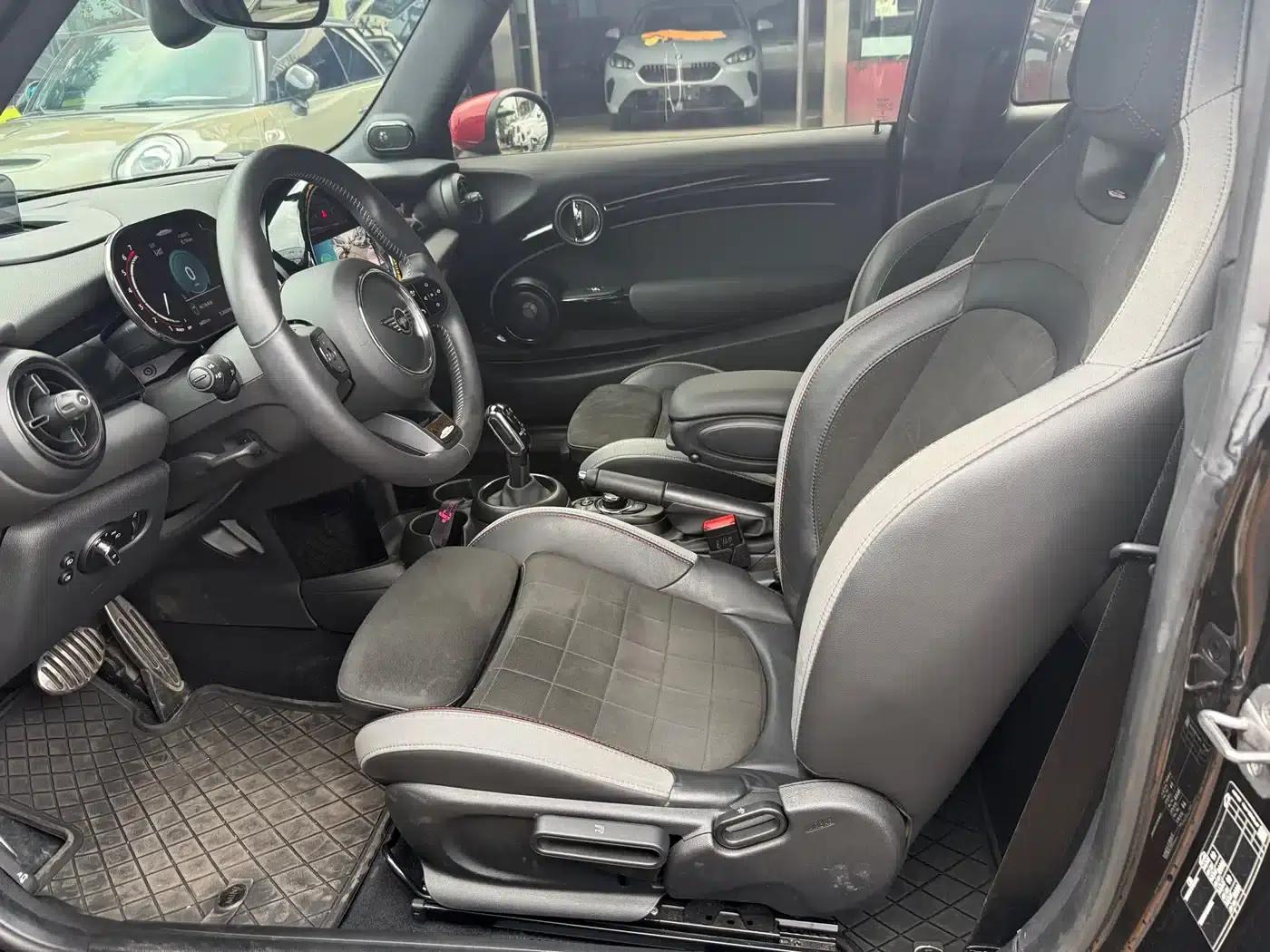 2022 MINI JCW Facelift 2.0T JOHN COOPER WORKS ALL-IN — миниатюра 12