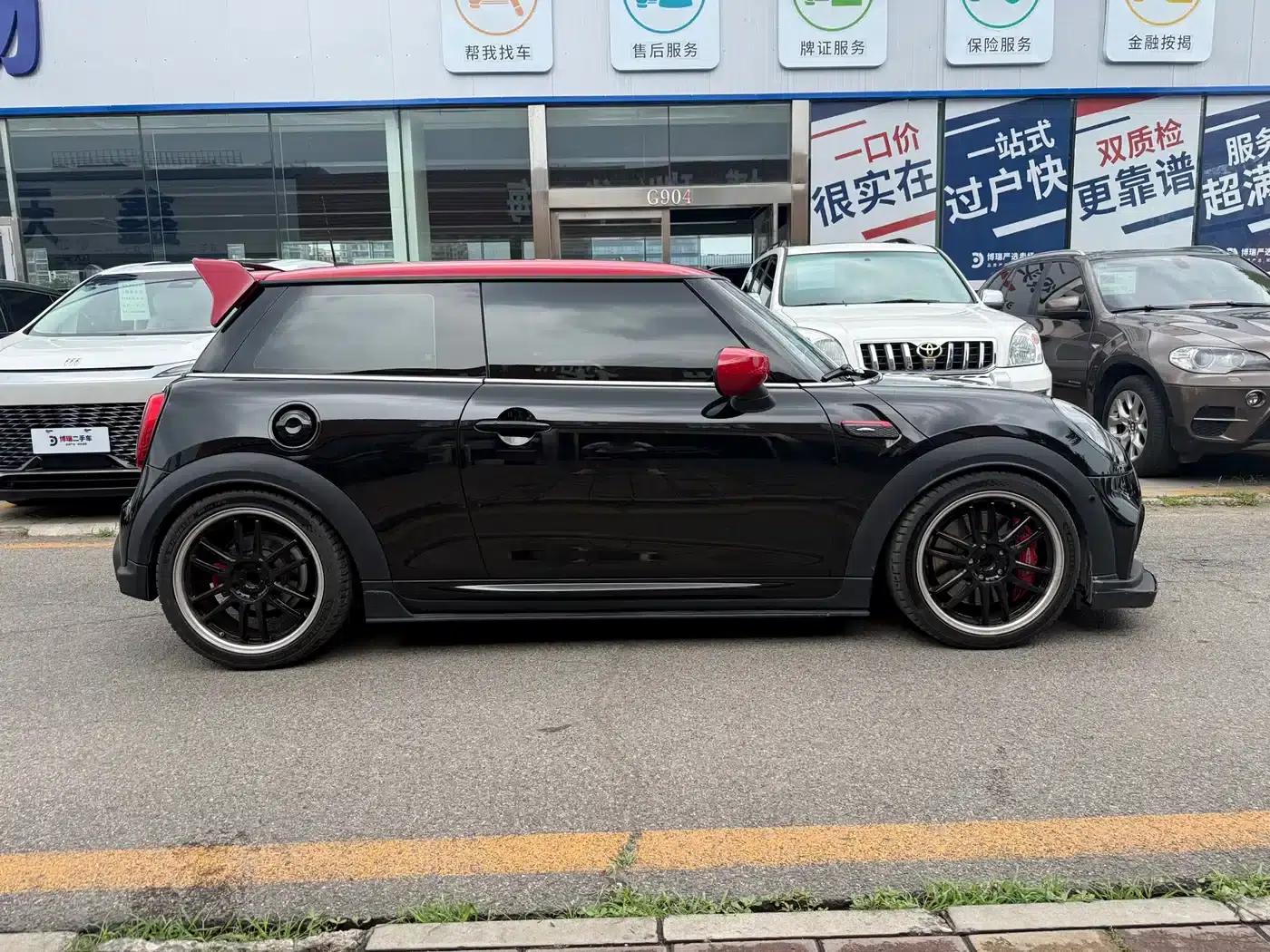 2022 MINI JCW Facelift 2.0T JOHN COOPER WORKS ALL-IN — миниатюра 10