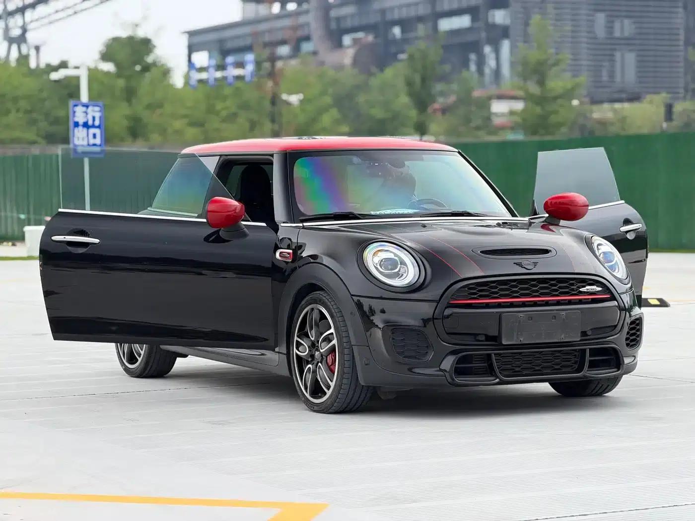 MINI JCW 2021 2.0T JOHN COOPER WORKS ALL-IN — миниатюра 14