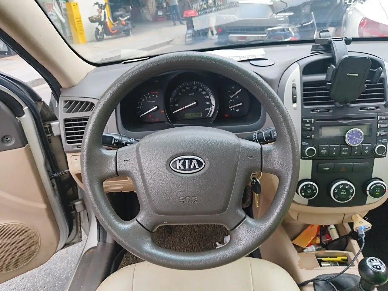 Kia Cerato 2010 1.6L MT GL — миниатюра 10