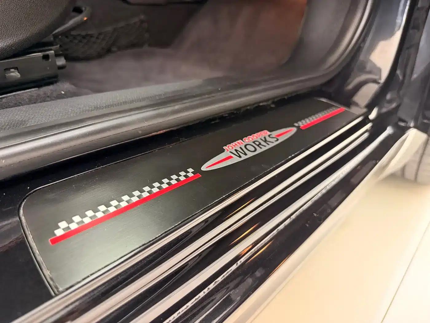 MINI JCW COUNTRYMAN 2014 1.6T JOHN COOPER WORKS ALL4 — миниатюра 23