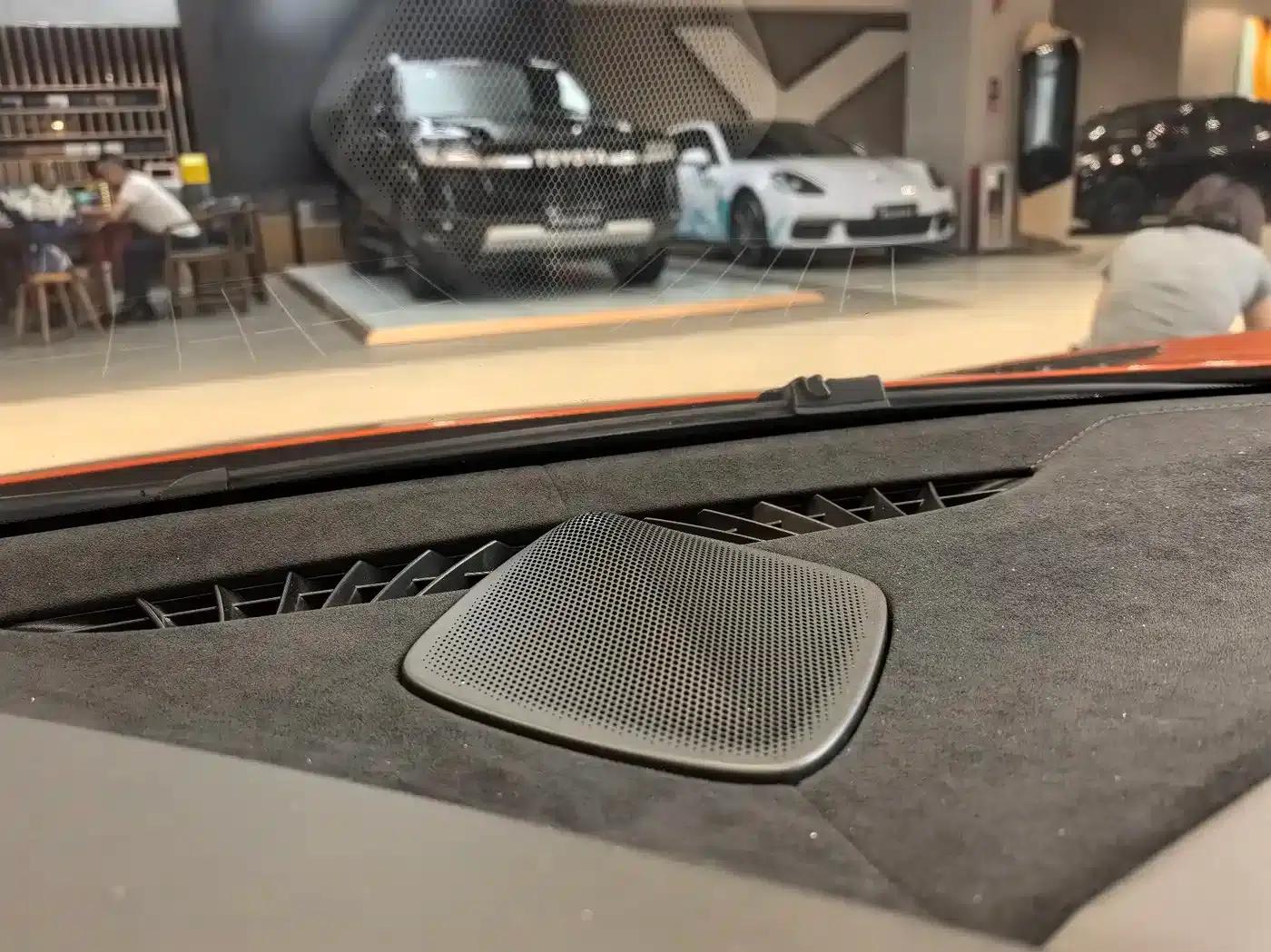 McLaren 720S 2019 4.0T Coupe — миниатюра 14