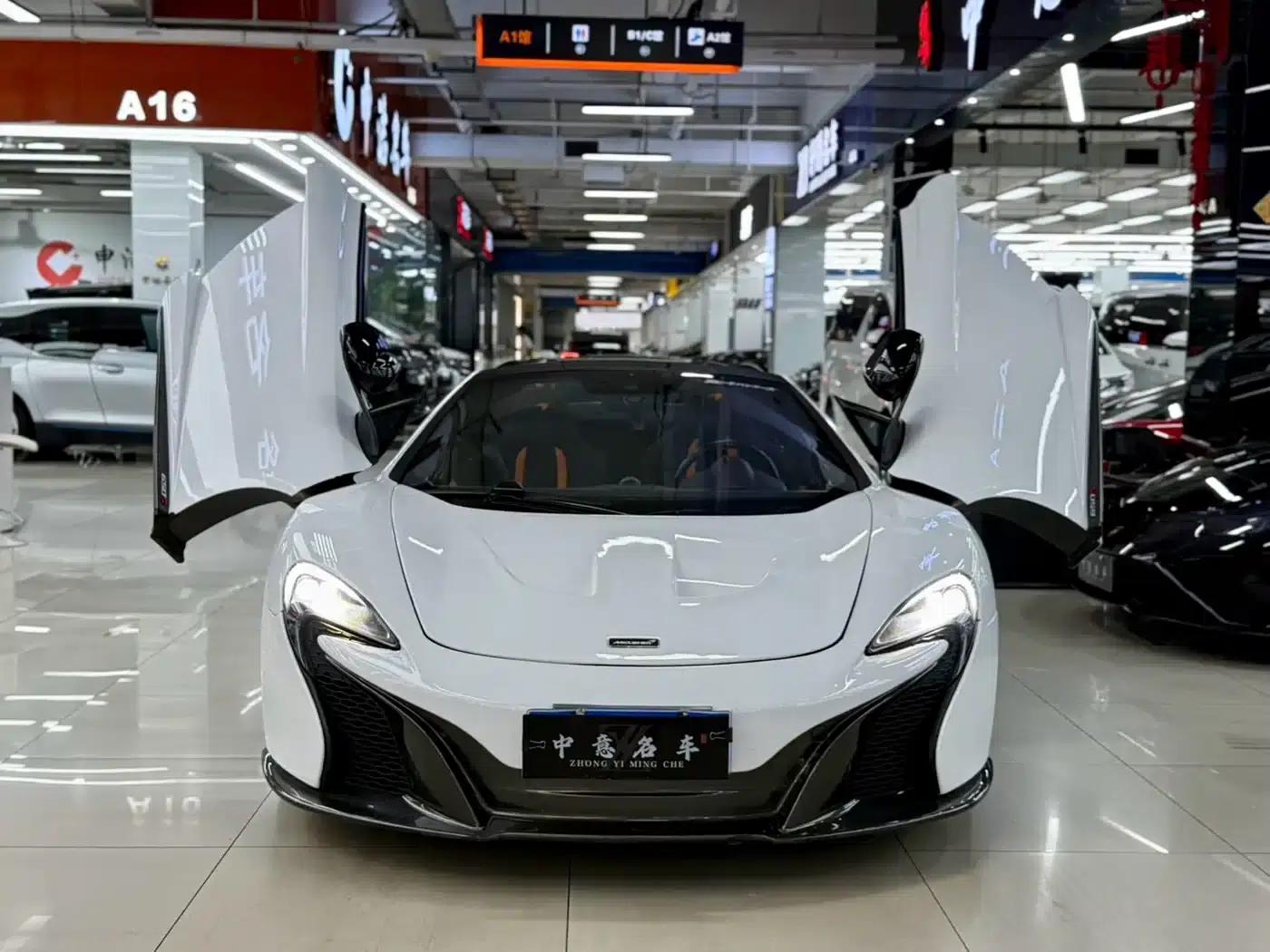 McLaren 650S 2014 3.8T Spider — миниатюра 2