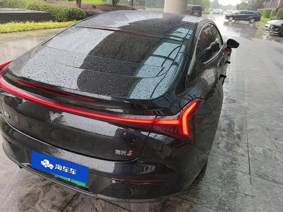 Nezha S 2024 Facelift Pure Electric 715 New Enjoyment Edition — миниатюра 3