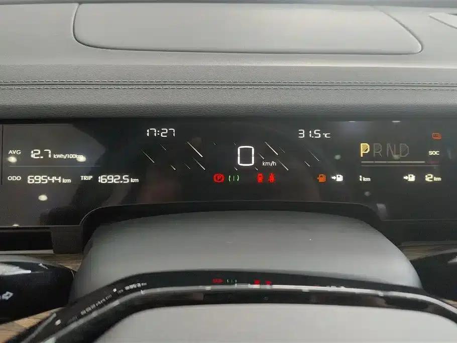 Nezha S 2022 Range Extended Version 1160km Rear-Wheel Drive Small Version — миниатюра 14