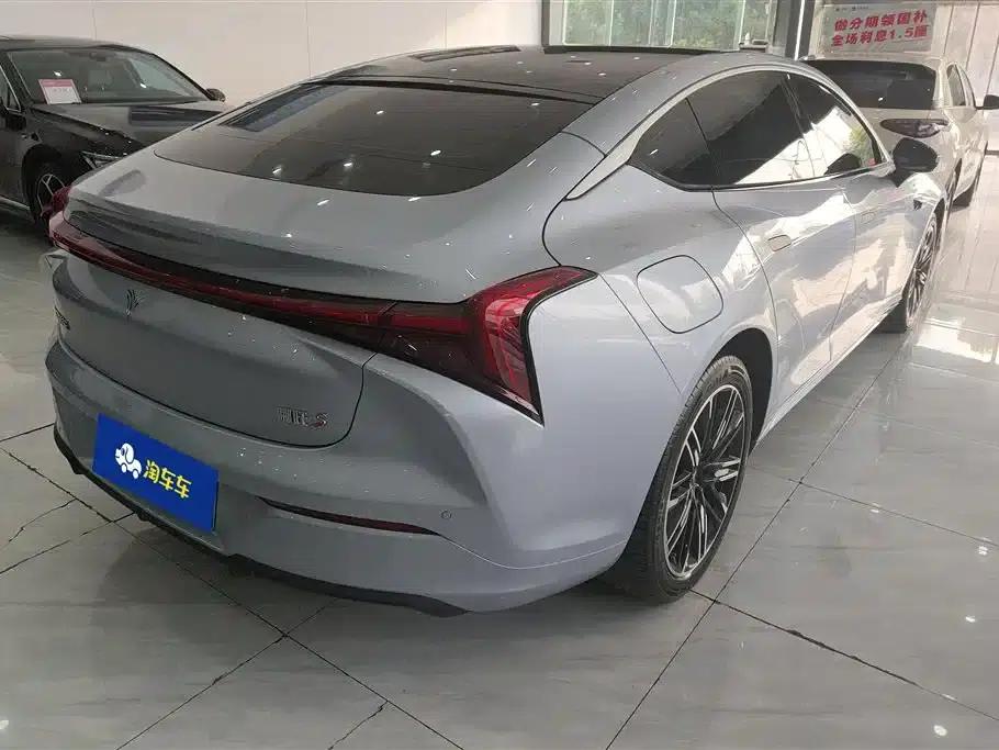 Nezha S 2022 Range Extended Version 1160km Rear-Wheel Drive Small Version — миниатюра 3