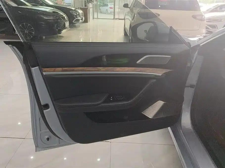 Nezha S 2022 Range Extended Version 1160km Rear-Wheel Drive Small Version — миниатюра 7