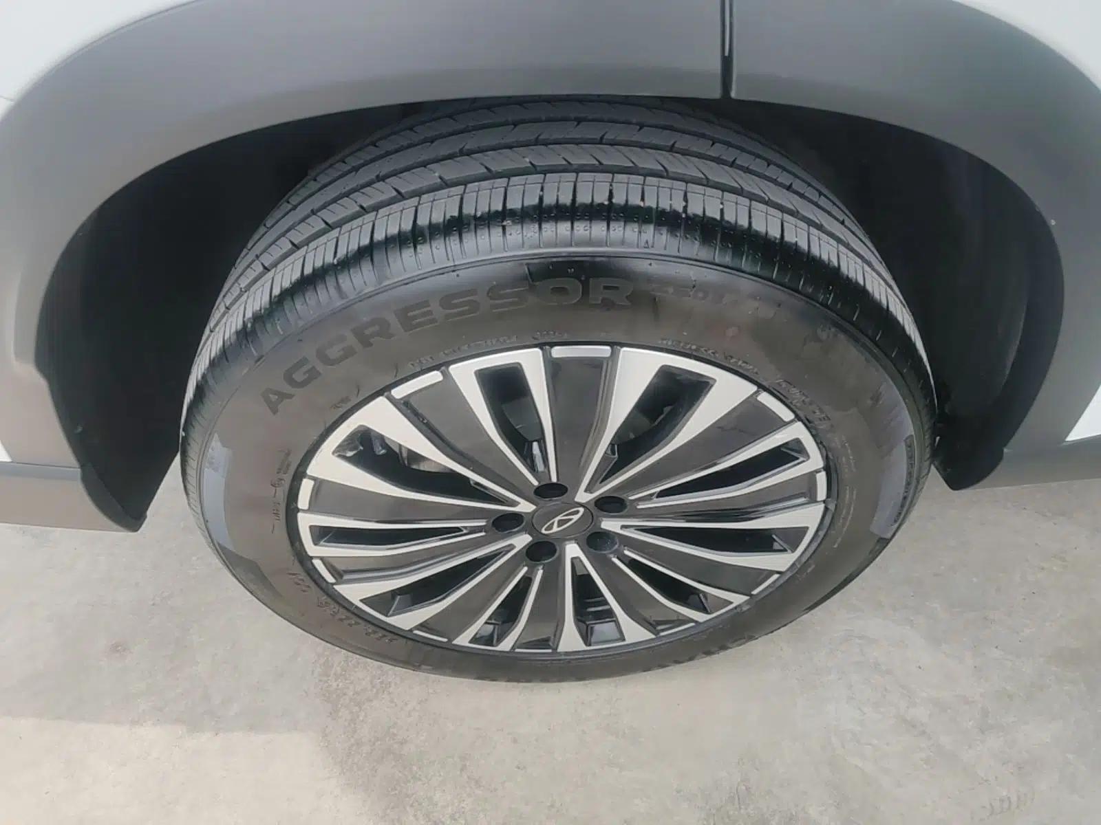Chery Tiggo 8 PLUS C-DM 2025 1.5T 116 km Prestige Version 5 Seats — миниатюра 11