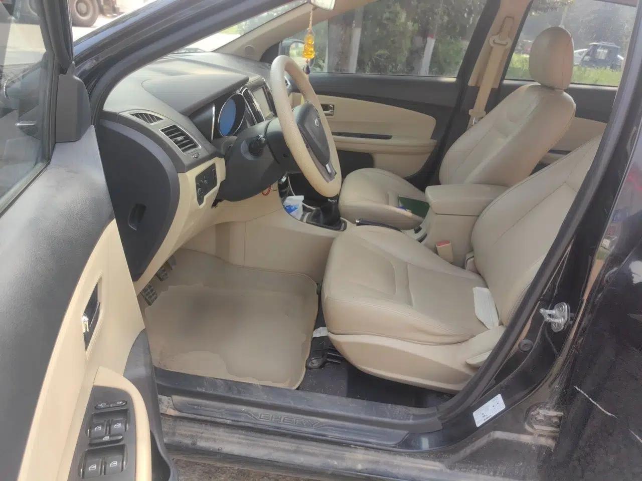 Chery E3 2013 1.5L Manual ZhiShang Model — миниатюра 16