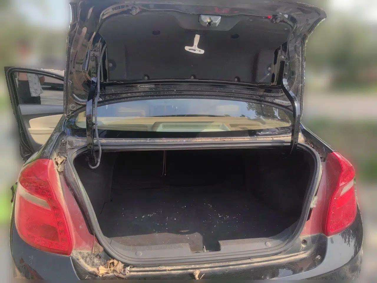 Chery E3 2013 1.5L Manual ZhiShang Model — миниатюра 19