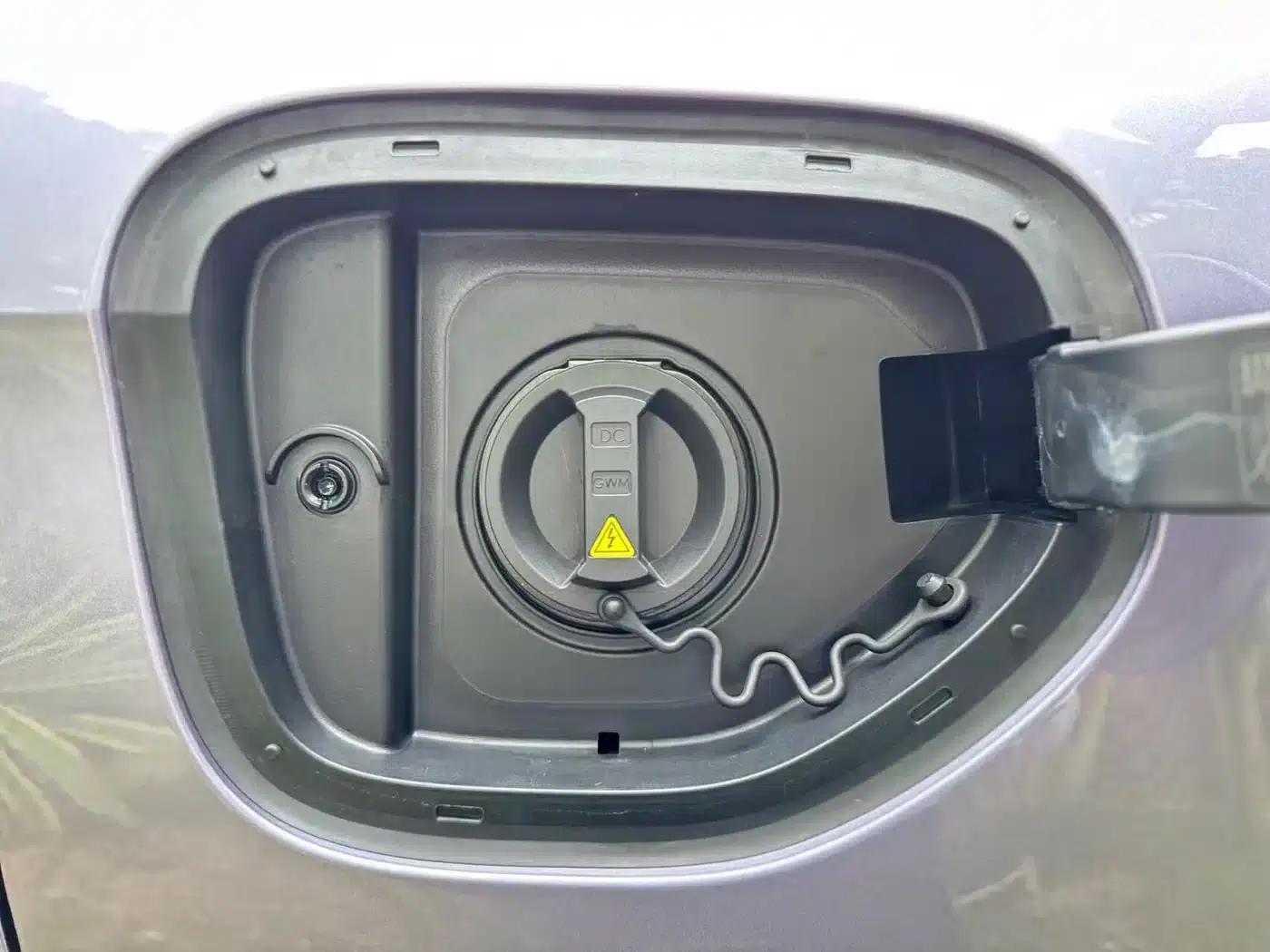 ORA Lightning Cat 2022 555km Premium Edition — миниатюра 25
