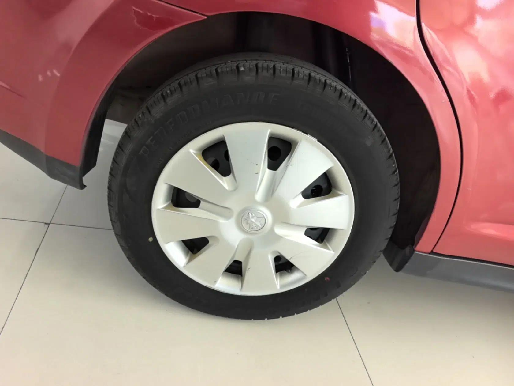 Venucia R50 2016 1.6L Automatic Elite Edition — миниатюра 11