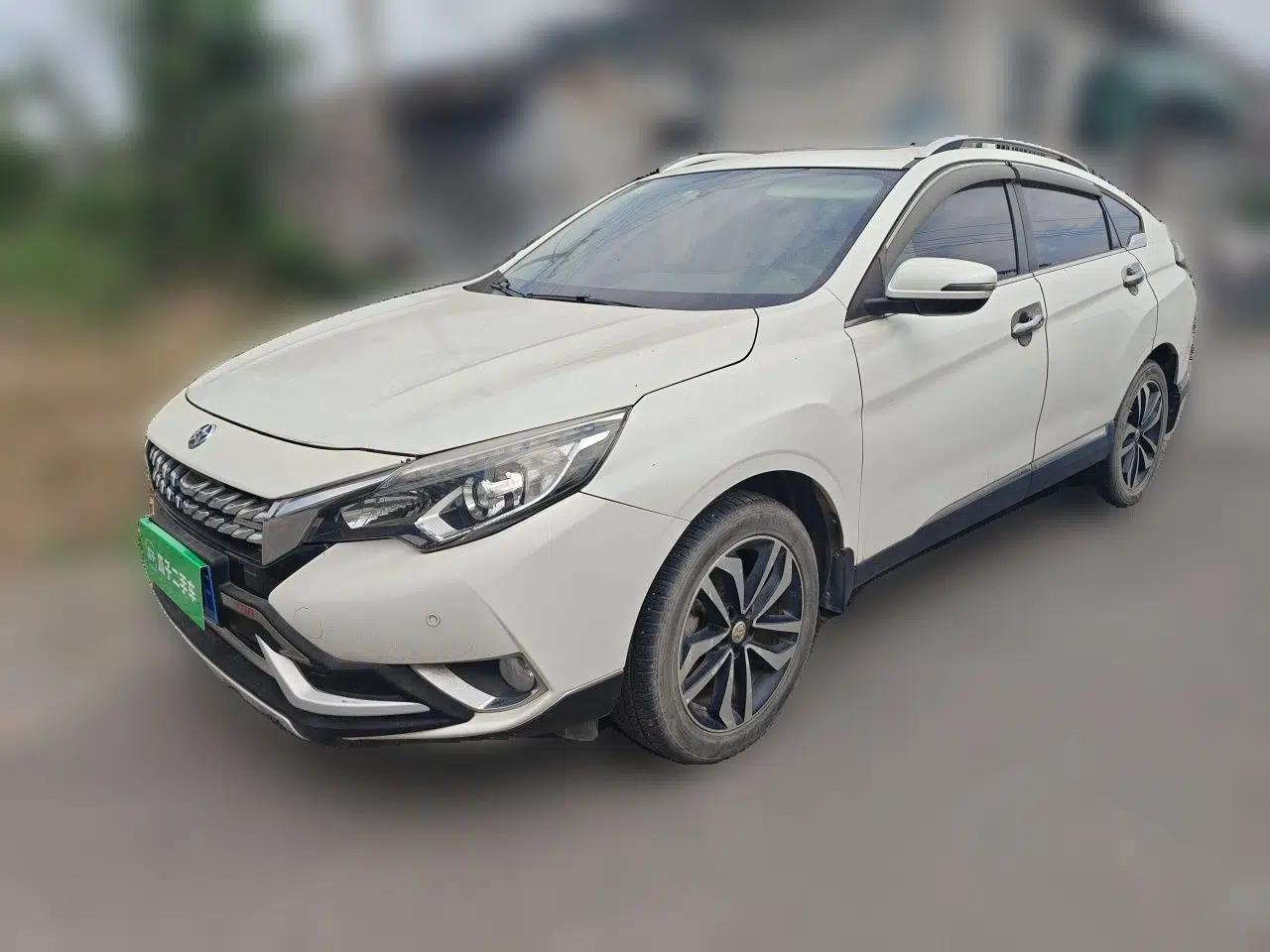 Venucia T90 2017 2.0L CVT Smart Edition — миниатюра 1