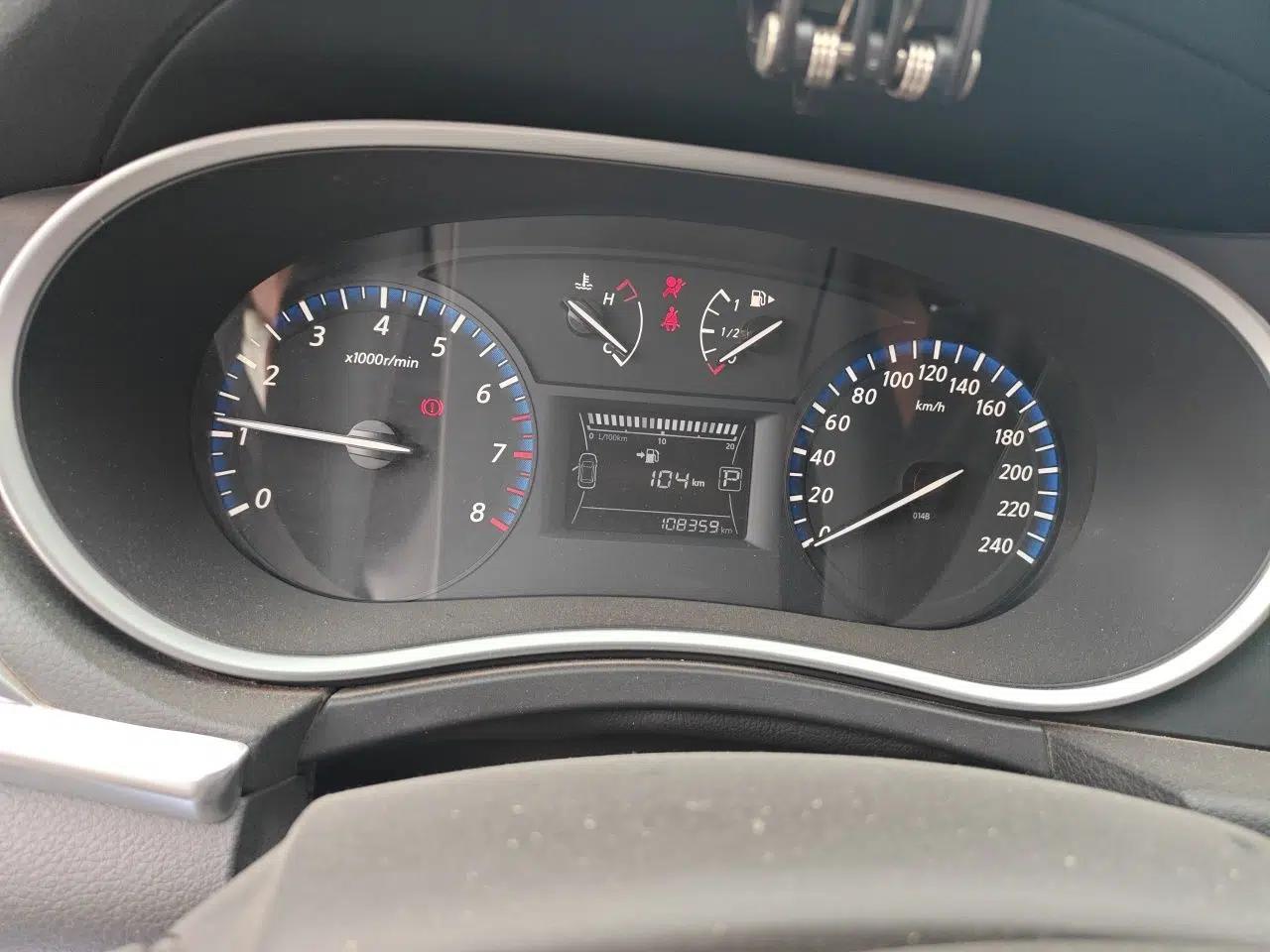 Venucia T90 2017 2.0L CVT Smart Edition — миниатюра 11