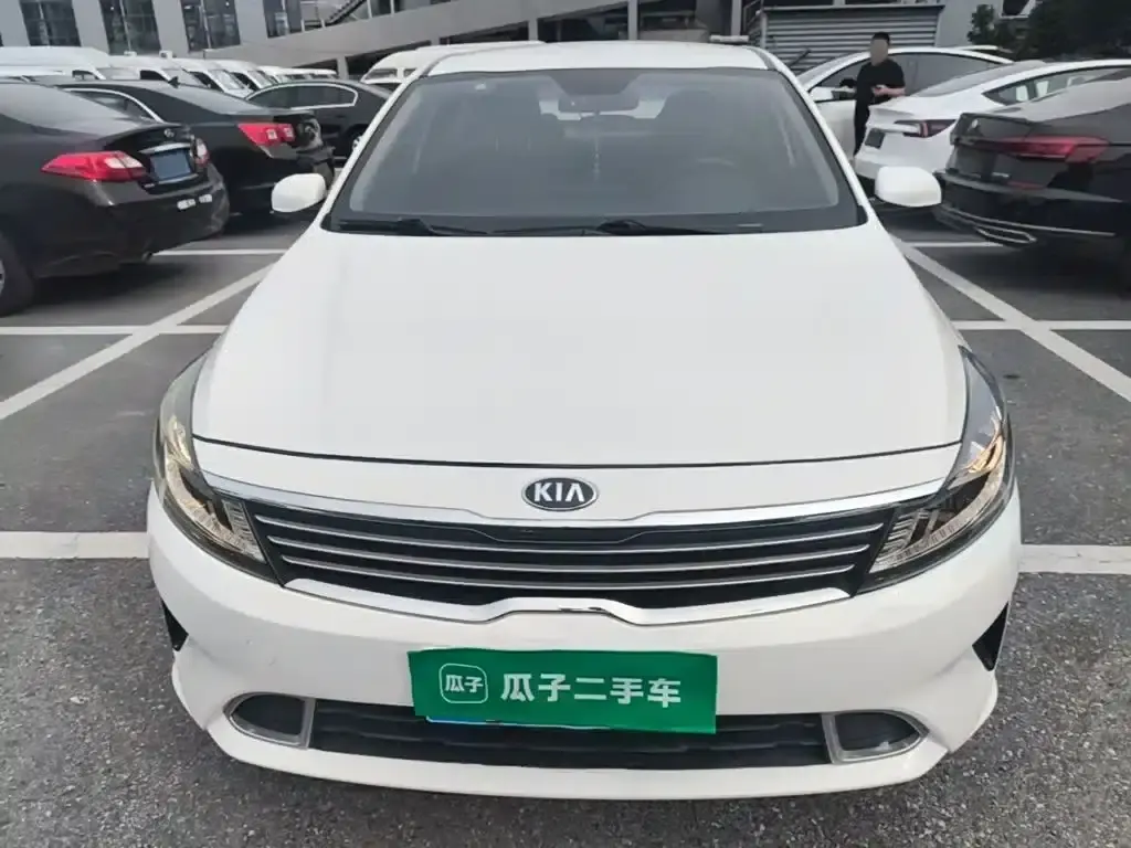 2018 Kia Forte 1.6L Automatic Smart Connect Edition — миниатюра 3