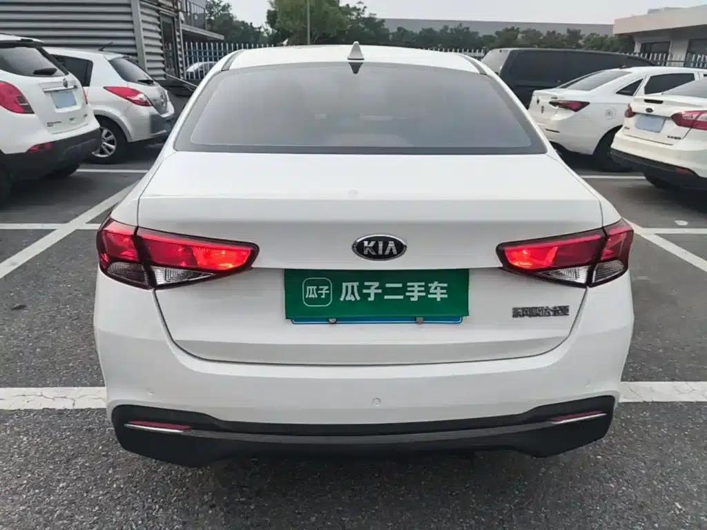 2018 Kia Forte 1.6L Automatic Smart Connect Edition — миниатюра 6