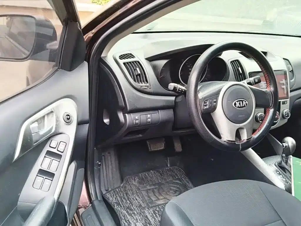 2014 Forte 1.6L AT GL — миниатюра 16