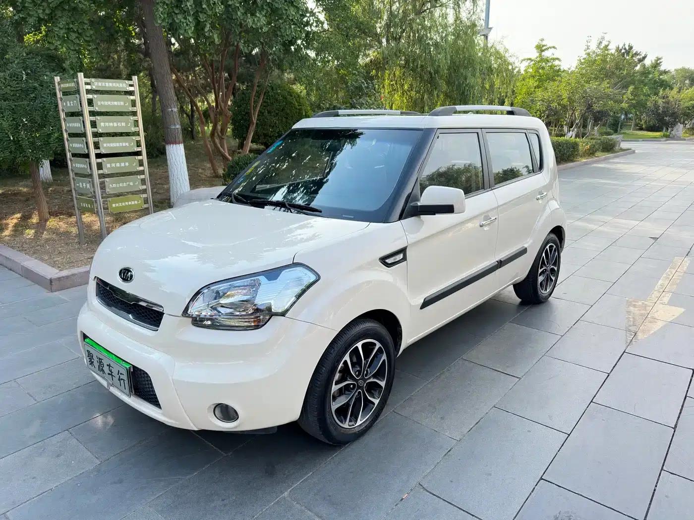 Soul 2010 1.6L AT Premium — миниатюра 3