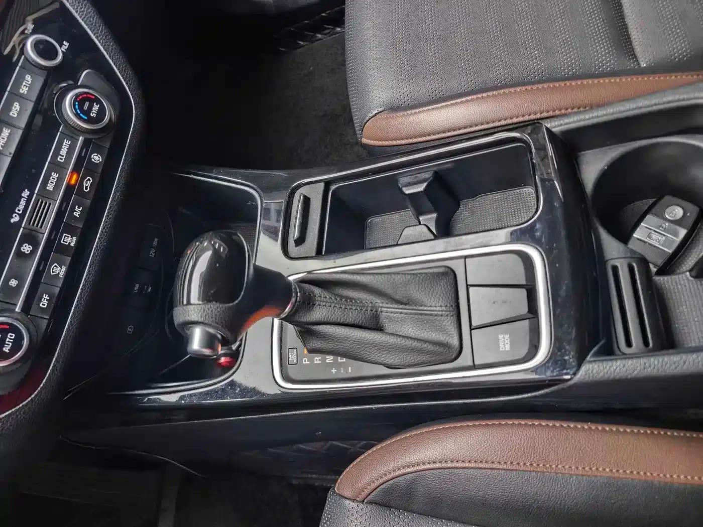 K5 2017 1.8L Automatic GLS — миниатюра 4