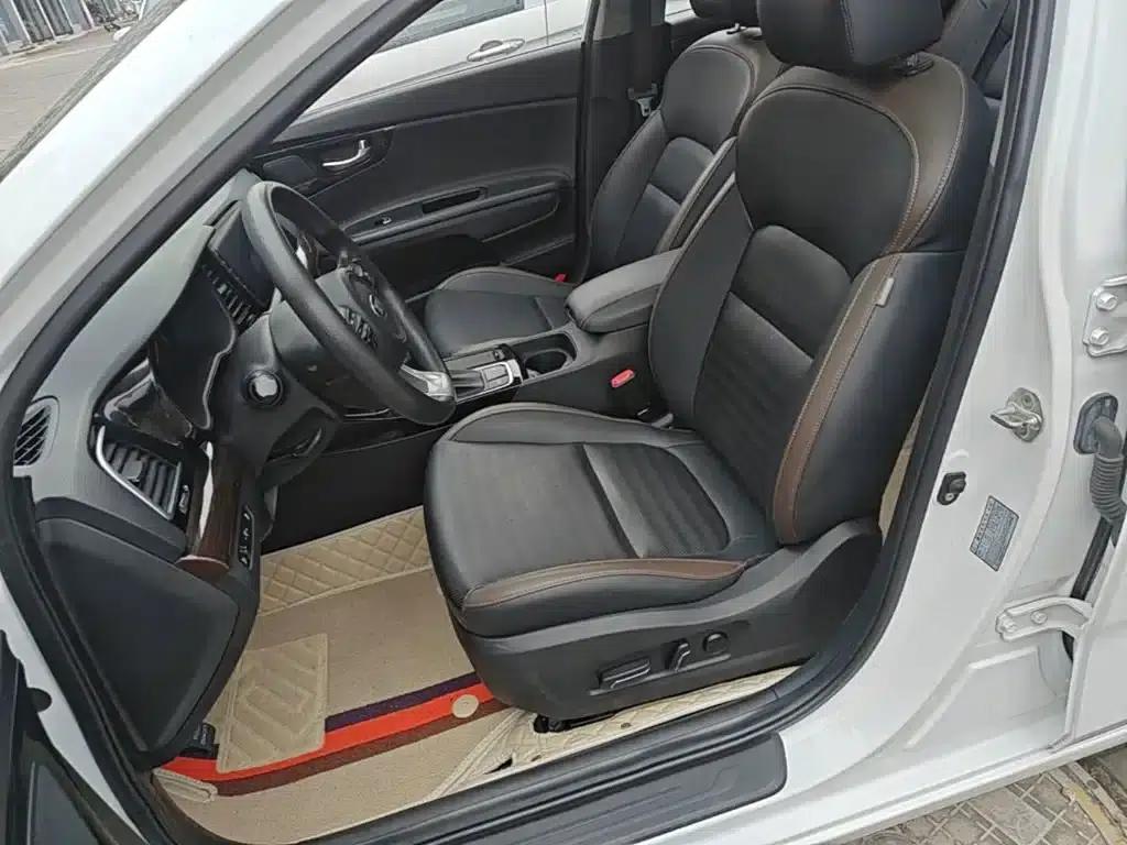 K5 2019 1.8L Automatic GLS — миниатюра 15