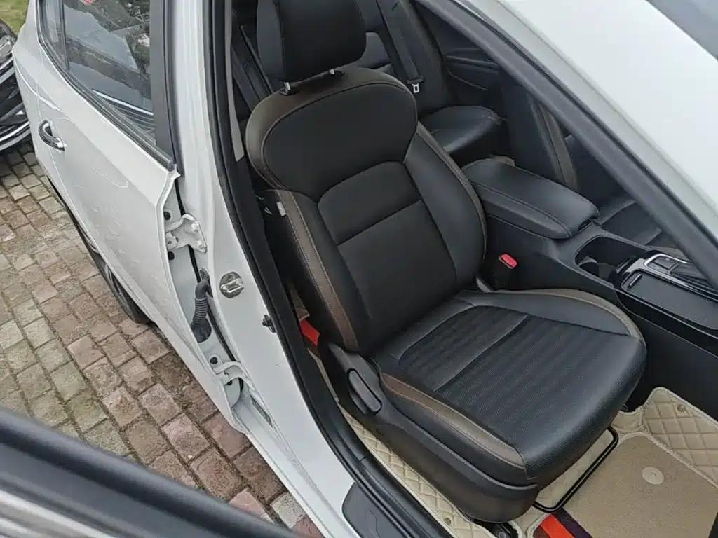 K5 2019 1.8L Automatic GLS — миниатюра 25