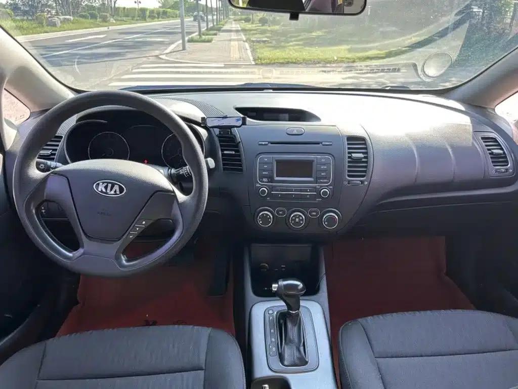 Kia K3S 2014 1.6L Automatic GL — миниатюра 13