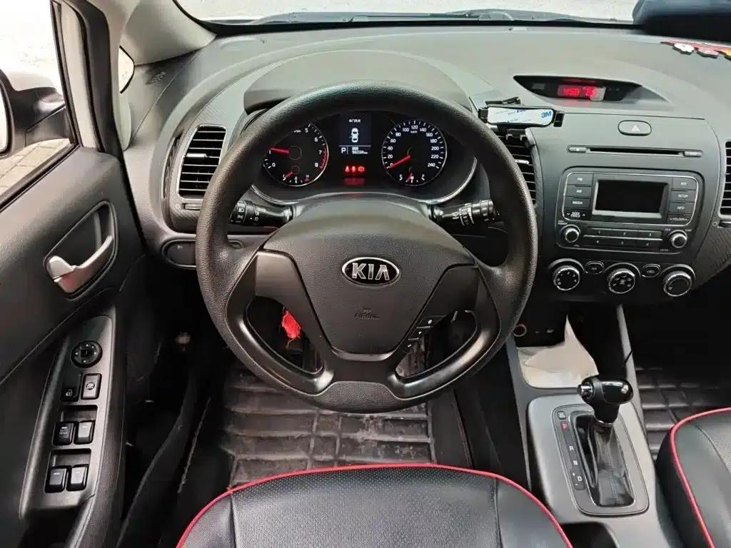 Kia K3S 2014 1.6L Automatic GL — миниатюра 3