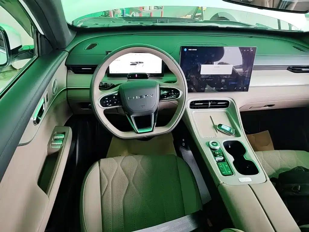 Chery Tiggo 8 PLUS C-DM 2025 1.5T 116km/h Premium 5-seater — миниатюра 11