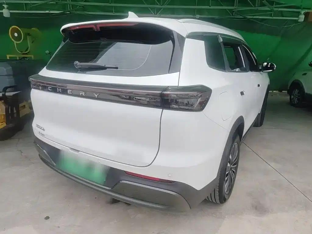 Chery Tiggo 8 PLUS C-DM 2025 1.5T 116km/h Premium 5-seater — миниатюра 7