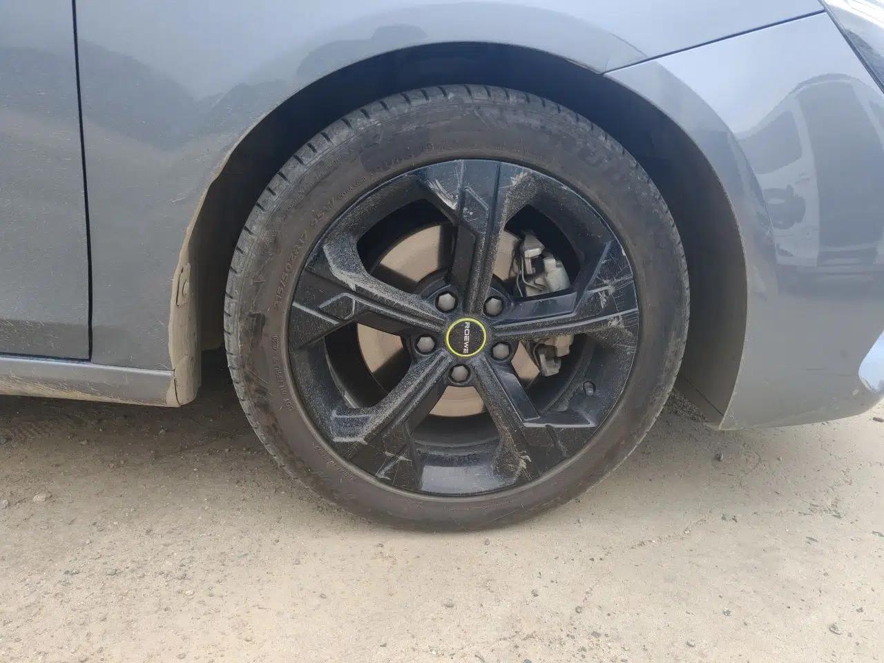 Roewe i6 MAX New Energy 2020 1.5T PHEV Cool & Stylish Skyroof Edition — миниатюра 8