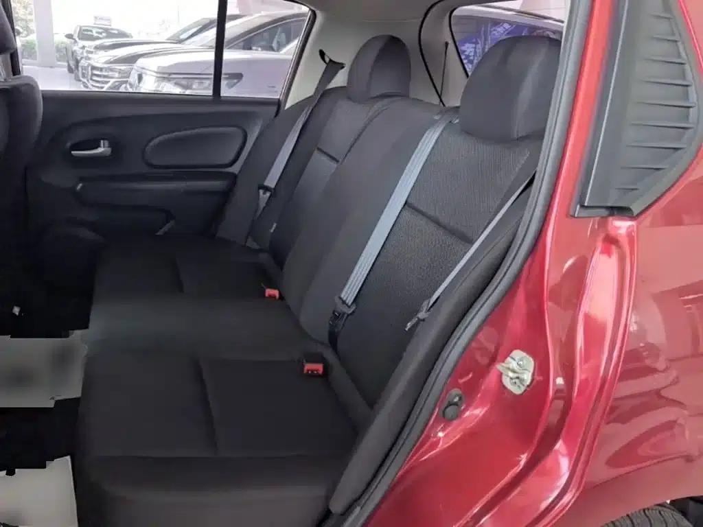 Venucia R50 2016 1.6L Automatic Elite Edition — миниатюра 17