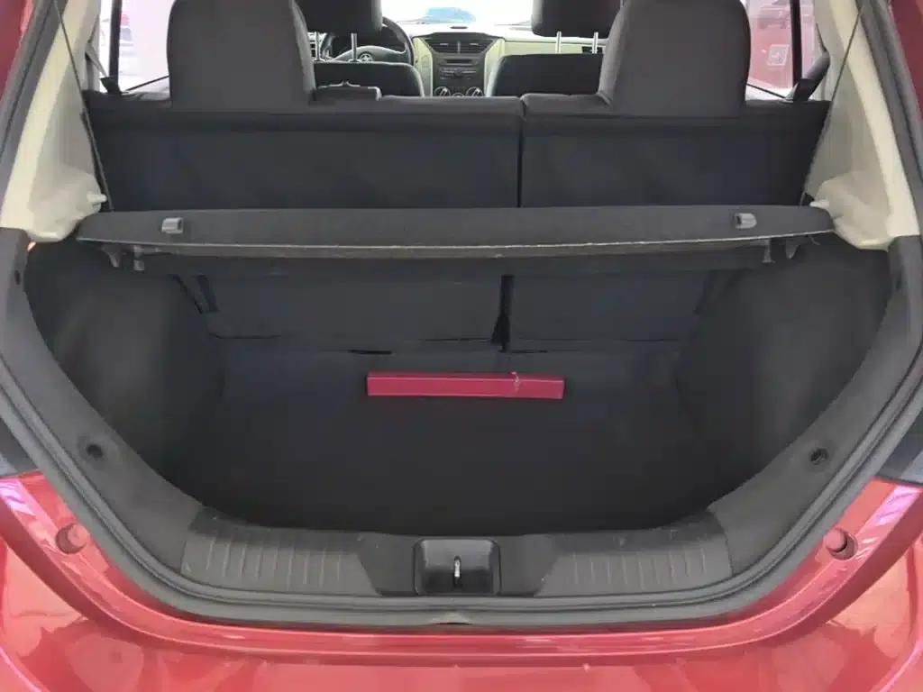 Venucia R50 2016 1.6L Automatic Elite Edition — миниатюра 19
