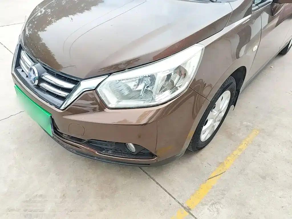 Venucia R50 2016 1.6L Automatic Elite Edition — миниатюра 24