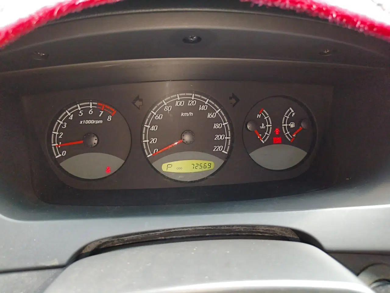 Roewe W5 2014 1.8T 2WD Automatic Tharu Special Edition — миниатюра 11