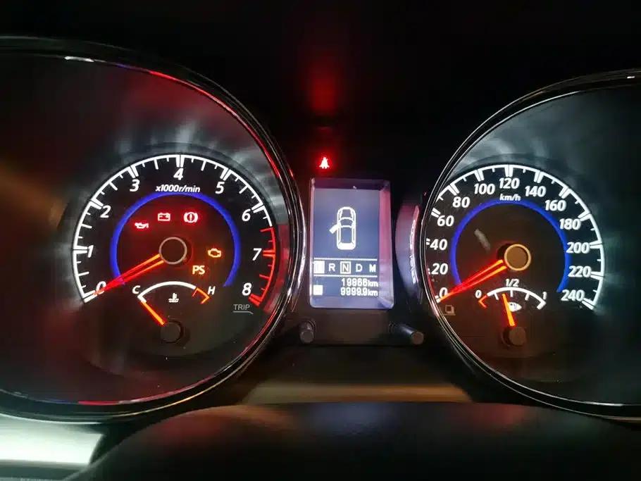 Venucia T70X 2016 2.0L CVT Smart Sport Edition — миниатюра 14