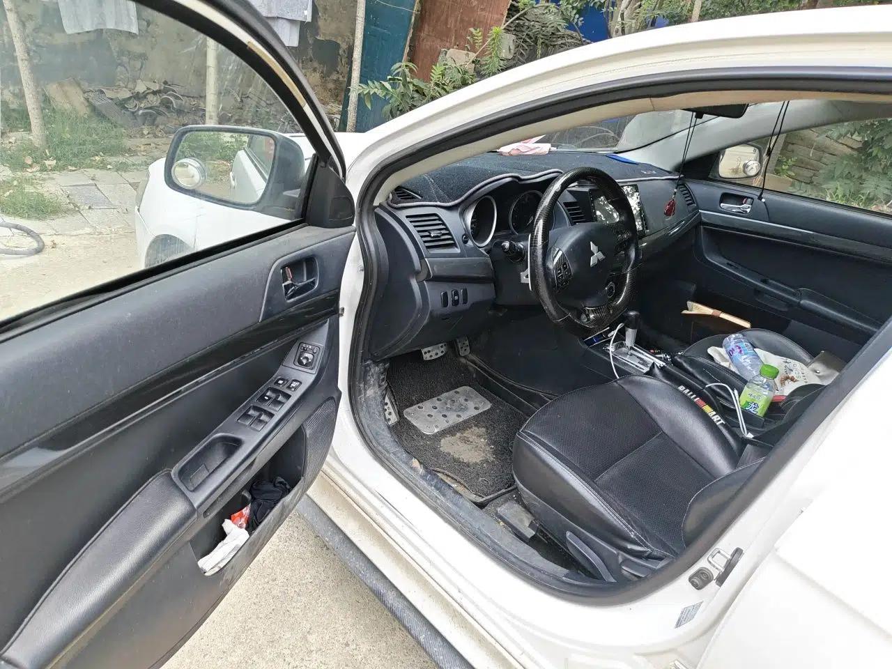 Mitsubishi Lancer EX 2011 Chasing Edition 1.8L CVT Luxury Model — миниатюра 16