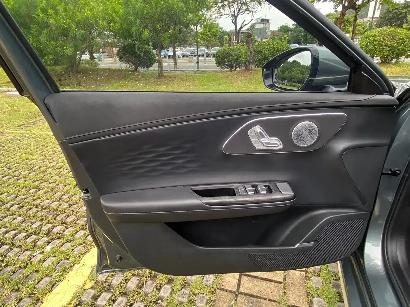 Fengyun A8L 2025 1.5TGDI 145km Luxury Edition — миниатюра 12