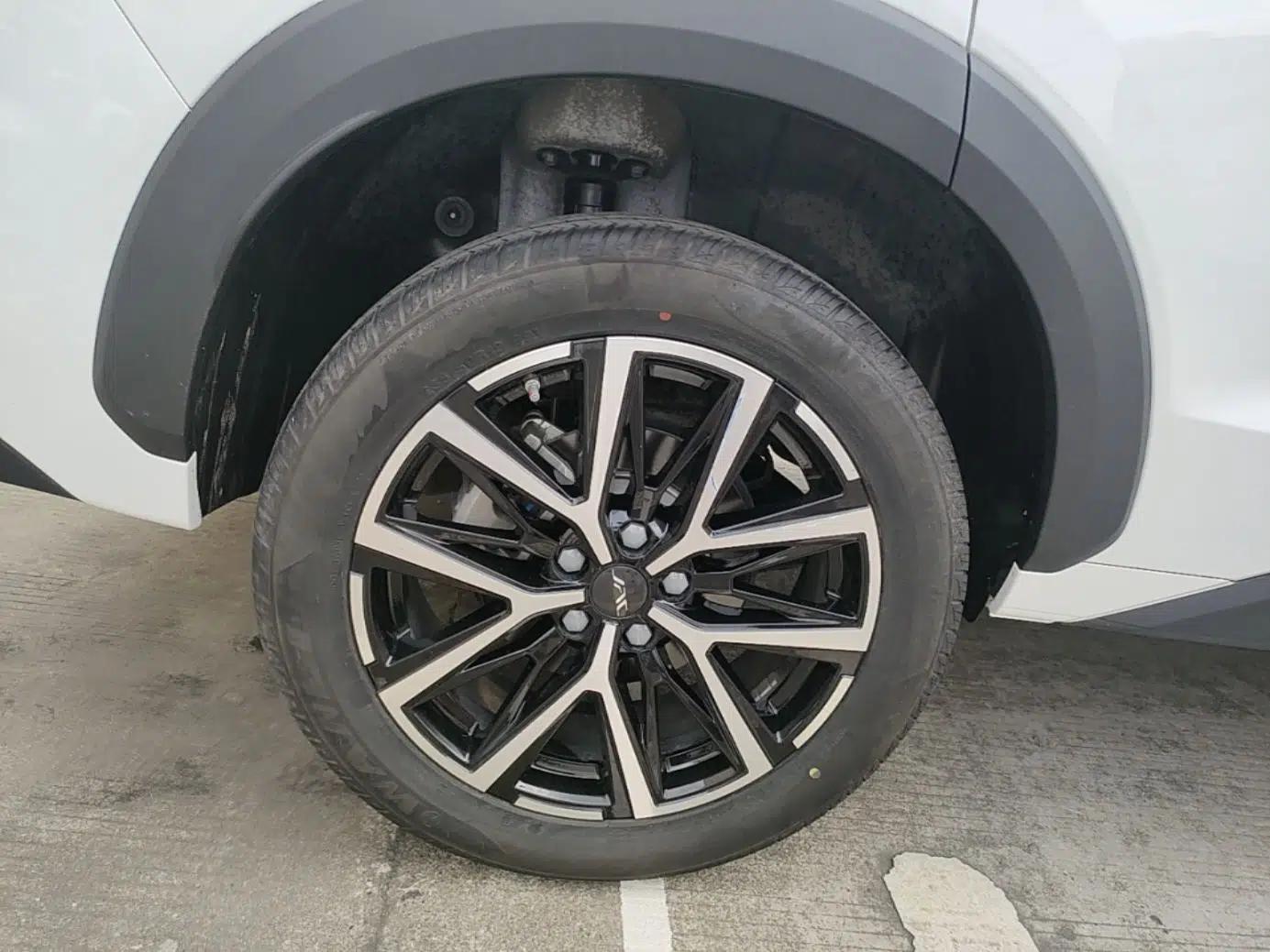 SOL X8 PLUS 2023 1.5 TGDI DCT ZhiJia Edition 5 Seats — миниатюра 11